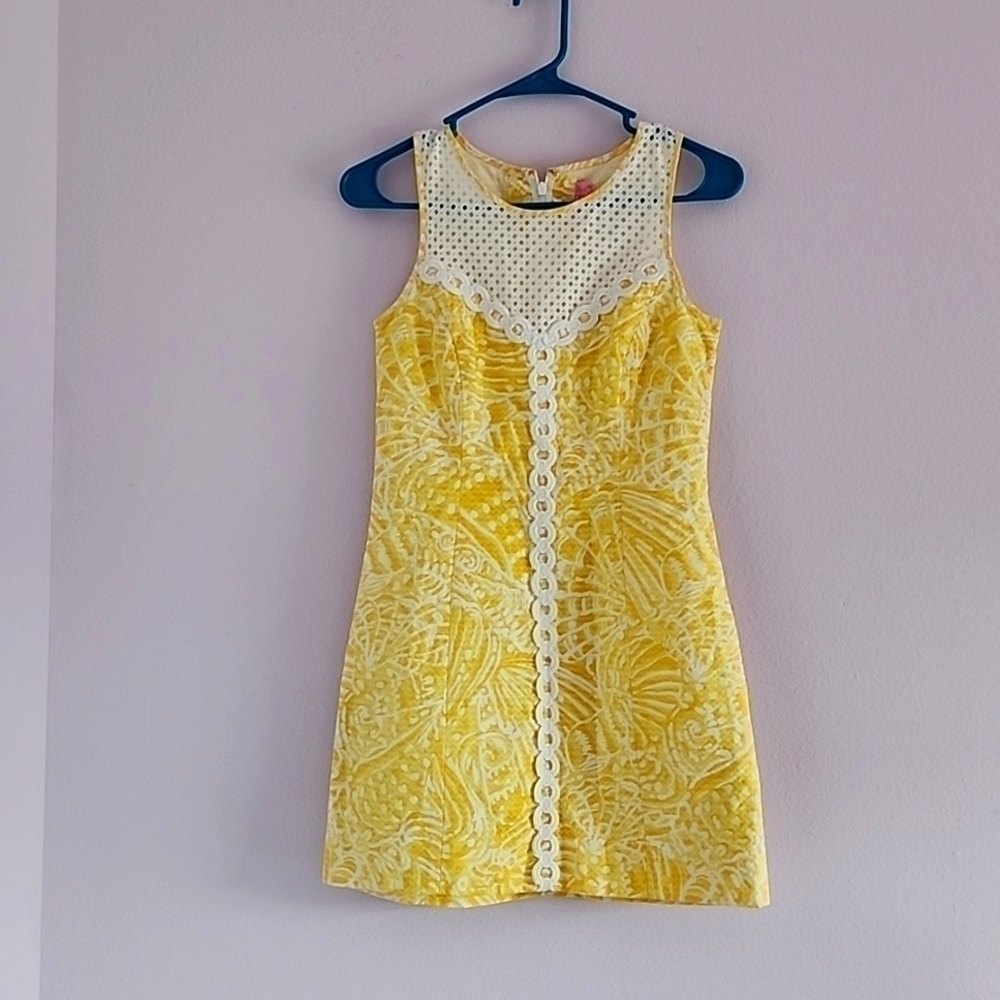 Lilly Pulitzer Macfarlane Lace Detail Shift in Sunglow Yellow Sleeveless Dress - Picture 6 of 14